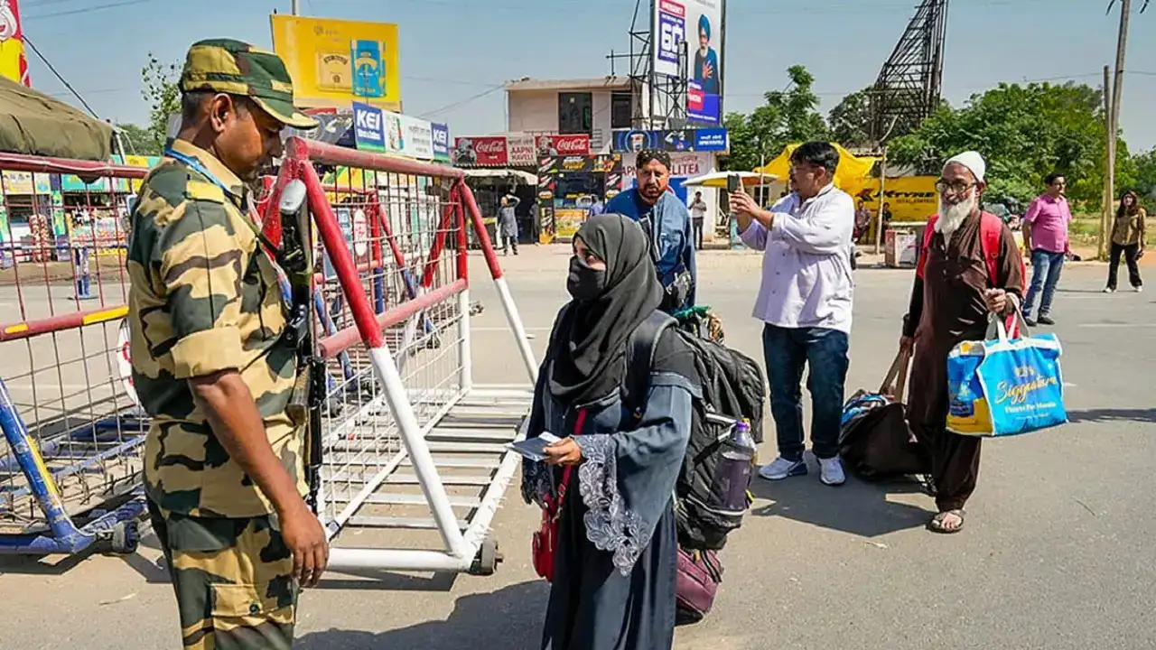 पाकिस्तानियों