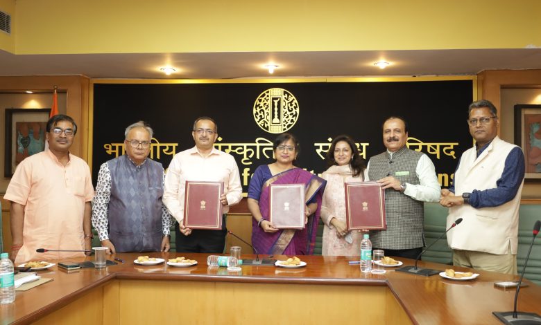 ICCR, Roots 2 Roots and UP Rajarshi Tandon Open University