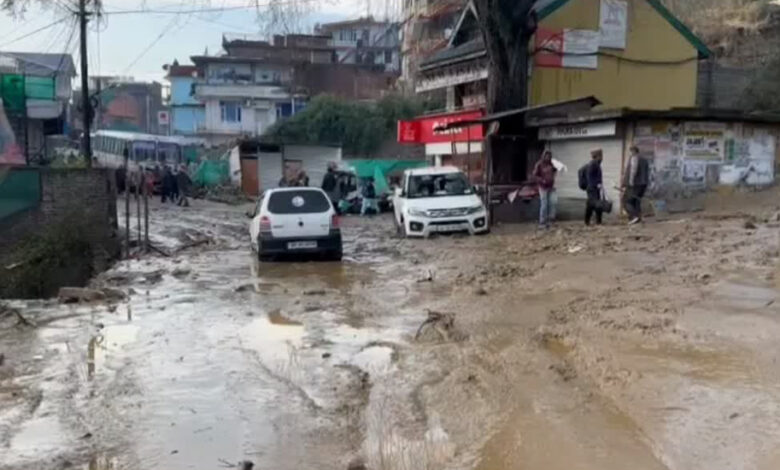कुल्लू में बादल फटने से तबाही