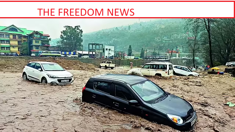 देशभर में बारिश और बाढ़ का कहर: वैष्णो देवी में भूस्खलन से मौतें, हिमाचल में 700 सड़कें बंद, पंजाब-ओडिशा में तबाही