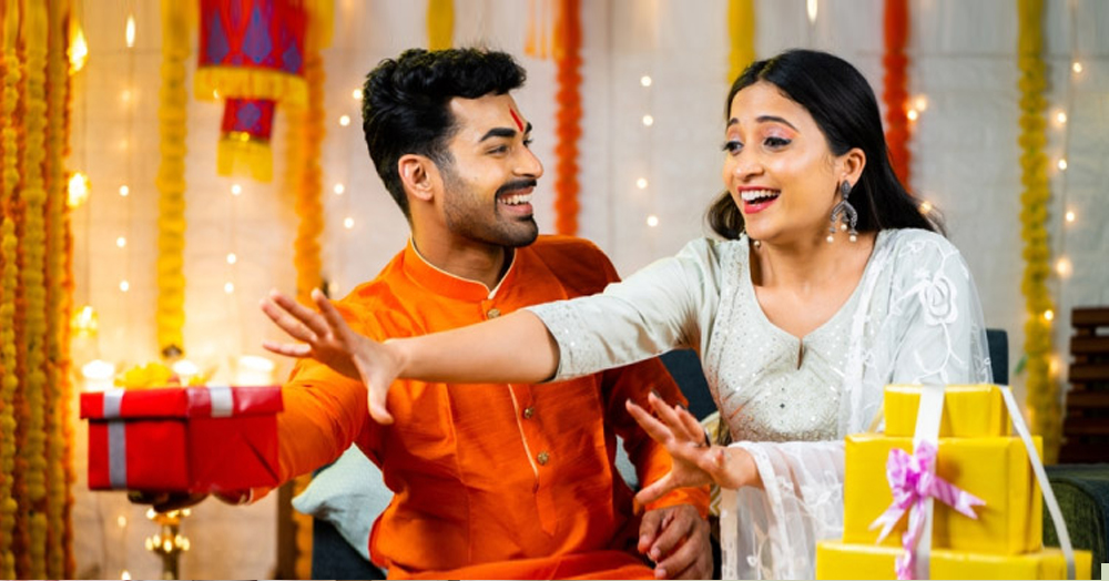 1500 रुपये में बहन को दें ऐसा गिफ्ट, जिसे देखकर वो भी कहे – वाह भाई!