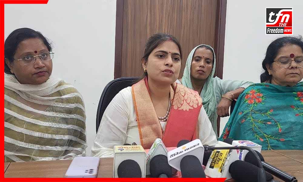 रेणु डाबला का तीखा हमला: “संस्कारित व्यक्ति ही दूसरों को दे सकता है सम्मान”