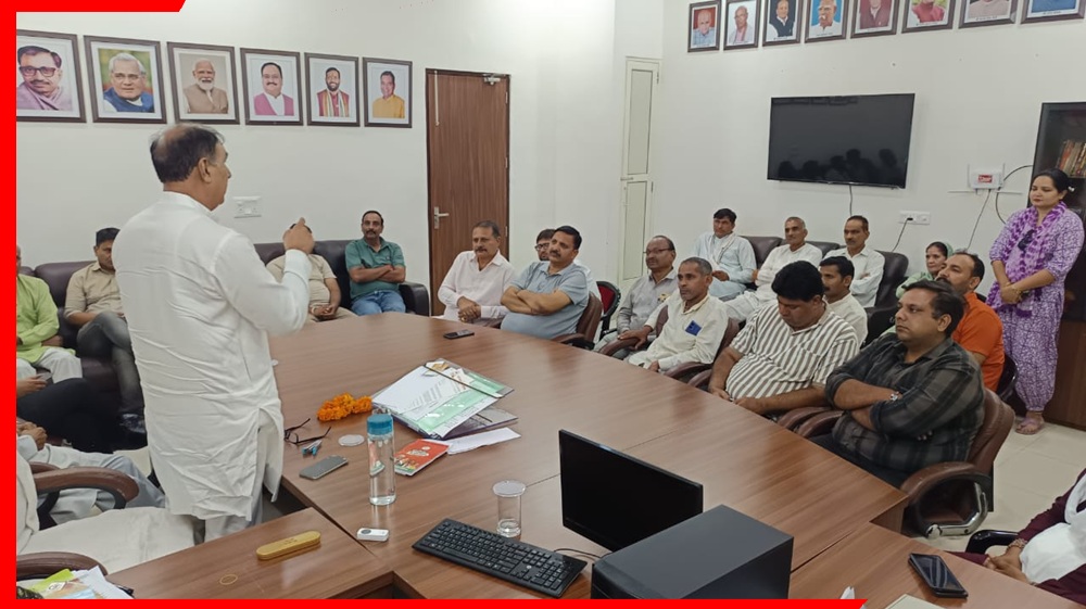 आखिर रणवीर ढाका ने क्यों कहा, “कार्यकर्ता परिवार की भांति करें पार्टी का कार्य?