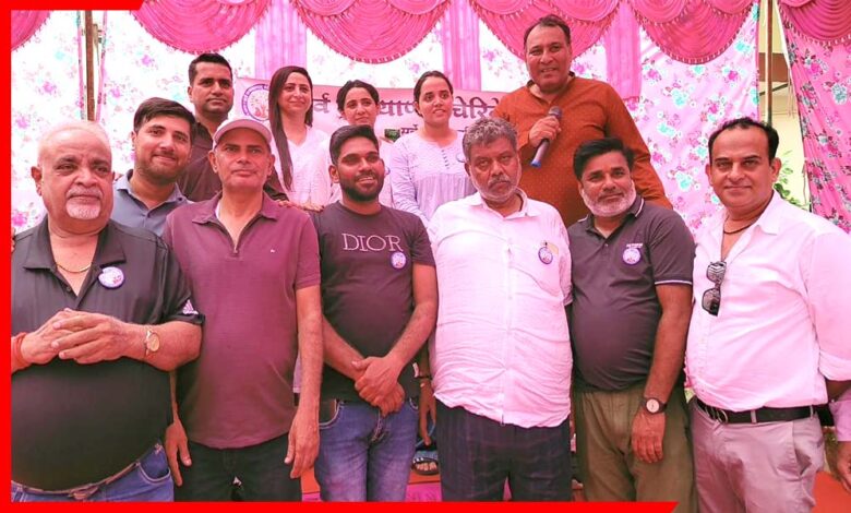 निशुल्क स्वास्थ्य शिविर का आयोजन