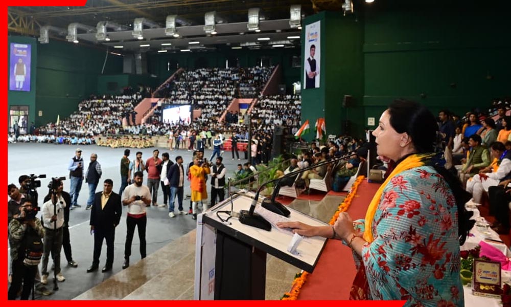 SMS स्टेडियम में सांसद खेल महोत्सव का आगाज़: उपमुख्यमंत्री दिया कुमारी ने खिलाड़ियों में भरी ऊर्जा — देखें मैदान पर कैसा रहा जोश
