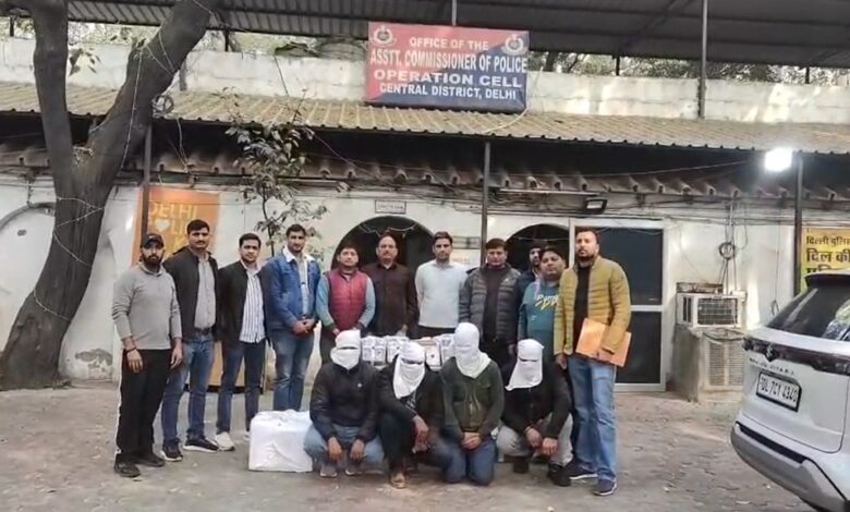 Fake Samsung Premium Mobile Racket Busted in Karol Bagh, 512 Phones Recovered, Four Accused Arrested