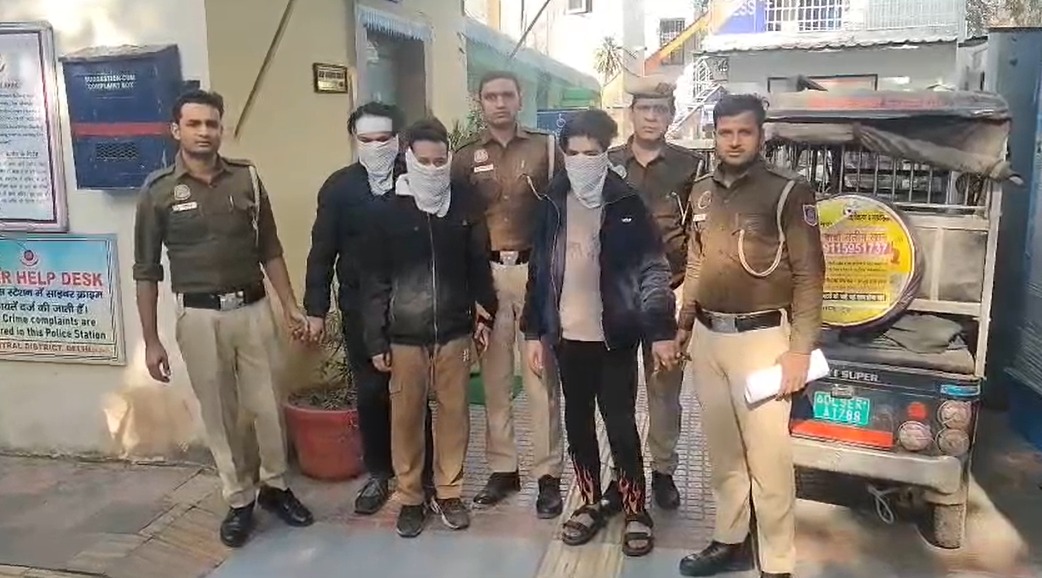 Delhi News: करोल बाग में अवैध जुए पर पुलिस का शिकंजा, शिदीपुरा पुलिस चौकी की कार्रवाई में छह आरोपी गिरफ्तार
