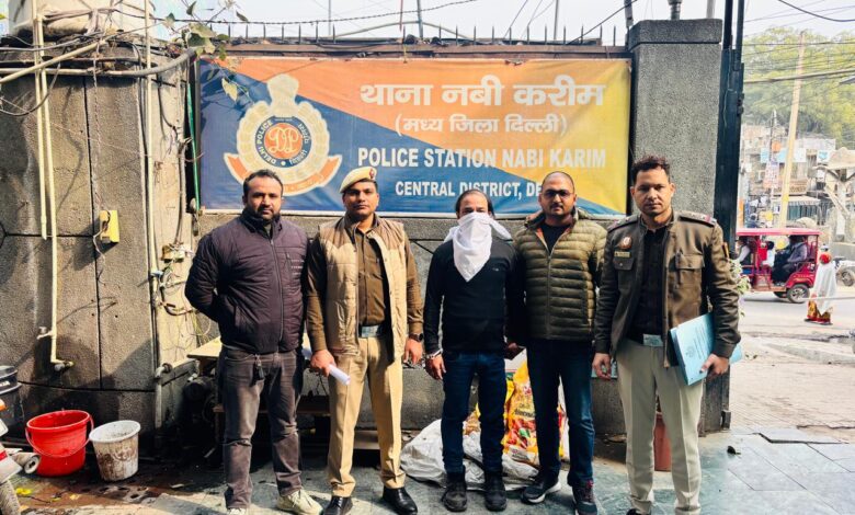 Delhi Police News: Nabi Karim Police achieve major success, notorious criminal Sanjay alias John arrested