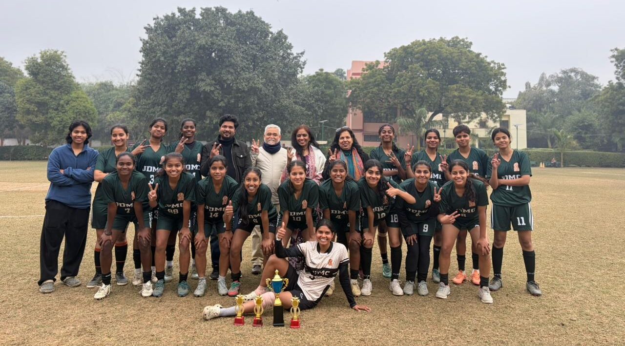 DU women football championship