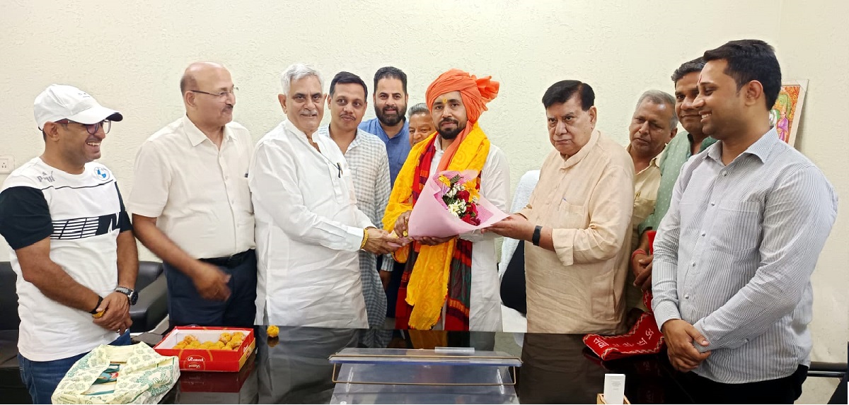 Gagan Haryanvi Rohtak: हरियाणा की लोक संस्कृति को मिलेगी नई उड़ान, गगन हरियाणवी ने संभाला हरियाणा कला परिषद रोहतक के अतिरिक्त निदेशक का पदभार