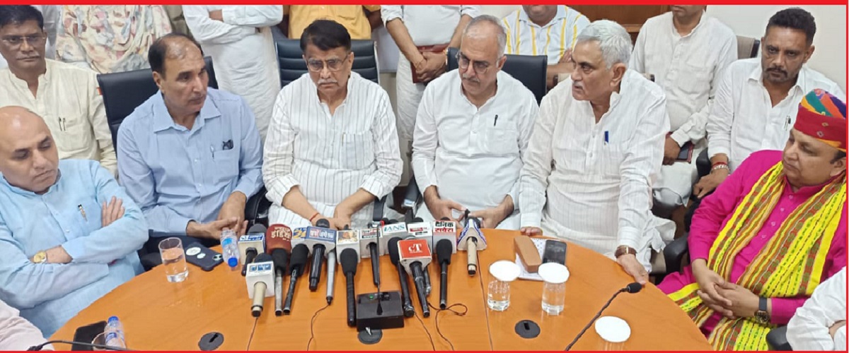 Constitution Murder Day: रोहतक बनेगा लोकतंत्र की स्मृतियों का केंद्र, संविधान हत्या दिवस पर सेनानियों का होगा सम्मान